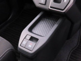 電動パーキングブレーキ&オートブレーキホールド機能つき♪日々の運転が楽になります。
