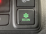 ★ECONスイッチ★ エコドライブを加速しよう!スイッチをONにすると、運転の仕方によるロスを抑え込み燃費をよくするようクルマが頑張ります(*^ー^*)燃費向上にチャレンジ♪