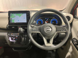 運転席からの視界が左右に広く隅々まではっきりと見えます!クルマの前端も把握しやすく安心です!