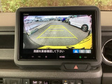 バックも安心のバックカメラ付いています。バックカメラがあると、いつでも安全にバックできますね。死角も減ります。