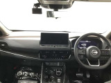 見通しのよいすっきりとした視界で、誰でも運転しやすいです。運転のしやすさは疲れにくさにも繋がりますよ♪