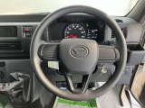 ご納車前に納車点検(法定12ヶ月点検相当)を実施し、基本性能に関わる機能や状態を徹底的に点検します。