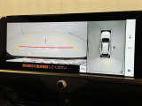 バックモニター付なので後退時に後方が見えるので安心。 車は構造上、死角がたくさんなので万が一を考えると必須ですね。 あくまで補助の為の装備、バックは目視で確認する事が重要ですよ。