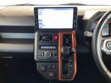 温度を設定すれば、自動で車内の温度管理をしてくれる優れものです♪ATミッションで運転楽々