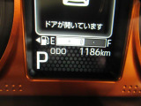 たとえばダイハツのお店にある、たくさんのスマアシ搭載車は、正常に作動する事をしっかり確認します。
