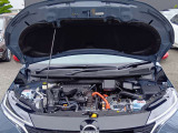 納車以降、お車のメンテナンスは自宅近所の日産サービス拠点にて承ります。専門の教育を受けたサービスフロント&メカニックが無料1ヶ月点検から法定/車検整備、万一の故障・不具合の修理まで全て担当いたします。