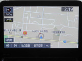 直感的に操作出来るナビゲーションを搭載。ルート案内が分かりやすく、運転中のストレスを軽減します。目的地までスムーズに導いてくれる、実用性の高い装備です。