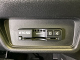 ハンドルの右下にETC2.0がついています。高速道路の料金所の通過も楽々です!。カードの取り出しもしやすい場所についています。