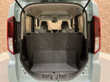 ■充実のアフターサービス■ 車の販売はもちろん、自社整備工場・自社鈑金工場・オイル交換&点検専門店舗を完備しておりますので納車後もお客様のカーライフをトータルでサポートいたします。