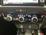 フロント両席にはシートヒーターが付いています!寒い日に便利な装備ですね。