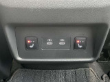 後席シートヒーター・USB電源です。