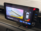 バックギアに入れるだけで自動でリヤカメラに切り替わります!車庫入れやバックが苦手な方にオススメ!