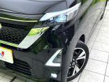 【LEDヘッドライト】悪天候や夜間走行時も良好な視界を確保し安心して運転できる高輝度LEDヘッドライトを装備!点灯速度が早く、消費電力も抑えられています。