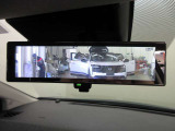 スマートルームミラー付きで後部座席に乗車してても後方がしっかり見れます