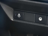 ハンドルヒーター装備で、寒い時期の運転時、重宝します。