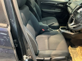 シートはフィット性も良く、楽な運転姿勢を保てます。