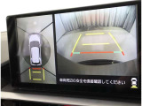 バックガイドモニターで、後方を確認しながら安心して駐車することができます。運転初心者も熟練者も必須の機能ですよ!