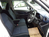 清潔で広々した座席です!是非、現車を見て体感してみてください。