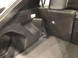 トランクにもライトが付いてます。夜間や地下駐車場などで便利です。