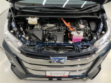 エンジンルーム普段は見えないエンジンルームですが、お手入れが大切な場所ですね。トヨタカローラ名古屋のU-Carはエンジンルームも仕上げております