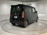 自動車保険・JAFも取り扱っております。また、お客様のご希望で保証延長(有償・一部の車種では取り扱いできません)もご準備しております。