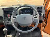 ハンドルの状態が悪いと運転に集中できませんよね。こちらの車、お気軽にお問い合わせください。