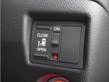 ◆片側電動スライドドア◆狭い駐車場でも乗り降りが楽々♪お子様が隣の車にドアを当ててしまう心配もございません!小さなお子様連れの方もこれで安心。