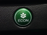 エンジン、エアコンなどを制御し低燃費な『ECONモード』に、また走りを楽しみたいとき、空調など快適性を重視したいときにはスイッチOFFで通常モードに切り替えができます!