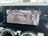 【アットホームな雰囲気のお店です】メルセデスに精通したスタッフが、心をこめてお車選びをお手伝い致します。是非メルセデスベンツへの想いをお聞かせください
