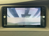 バックカメラ付きで後方の確認も安心です!スムーズな駐車・車庫入れをサポートいたします!