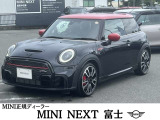 MINIらしい走りをしっかり楽しみたい方におすすめです。コンパクトながら力強い加速と操作感が魅力。正規ディーラー認定中古車のため、遠方のお客様にもご安心してお乗りいただけます。
