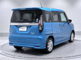 リヤガラスはプライバシーガラスとなっております。