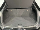 レクサス車らしい細部までこだわった高級感と見る人を一目で虜にするエモーショナルな魅力を持ち合わせております。