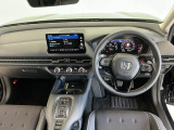 【前方視界】開放的な前方視界!運転がしやすく疲れにくいです♪窓が大きく、見通しがとっても良いおクルマですよ♪