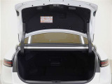ハンズフリーパワートランクリッドです。