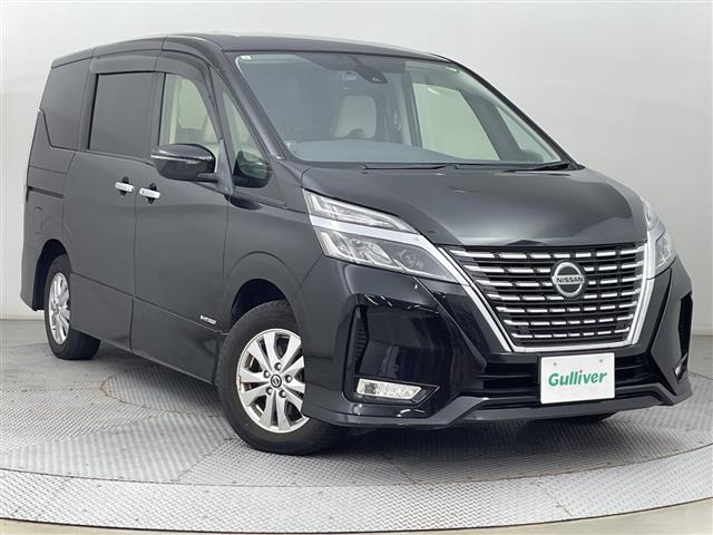 セレナ 2.0 ハイウェイスターV 4WD 4WD 修復歴無し