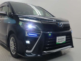 高輝度で点灯速度が速く、しかも消費電力の少ないLEDヘッドライトが装備されています!LEDの明るい光が走行中の視界の確保をサポートして、夜のドライブがより楽しく安全に運転できます♪