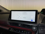 ディスプレイオーディオを装備。スマホとクルマをつなぐことで、これまでのナビに加えて、いろんなサービスが楽しめます。