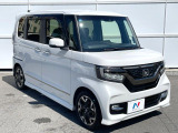 大好評のボディコーティング「弾スプラッシュコート」もご納車までに施工可能。通常のガラスコートと異なる、耐久年数6年の無機質ガラスコーティングが、ボディをキレイな状態に保ってくれます。