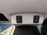 運転席・助手席シートヒーター付きです。