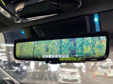 【デジタルインナーミラー】後席の大きな荷物や同乗者で後方が確認しづらい時でも安心!カメラが撮影した車両後方の映像をルームミラー内に表示。クリアな視界で状況の確認が可能です!