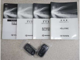 キーを取り出さずにドアを施錠&解錠。クルマの始動も可能です。