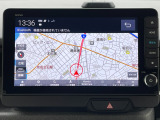 Gathersメモリーナビがついています。CD、DVD、サウンドコンテナ、Bluetoothオーディオ、フルセグが視聴できます。