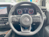 【純正革巻きステアリング】上質な革を使用することで、手にしっかり馴染みとても運転しやすいハンドルです♪