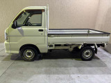 お求めやすいい価格帯のお車ですが状態重視で仕入れを社長自ら行っております。