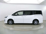 総額は岐阜県内・店頭納車、下取り車なし、1年間走行距離無制限の中古車保証付きの場合の概算です。お客様の状況により金額はかわってきますので、是非一度お問い合わせください。