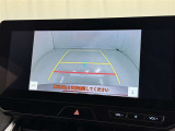 後方の見える安心をお届けするバックガイドモニター付:バックするときのアシストラインもあって楽々バック!車庫入れや縦列駐車をサポートし、苦手な駐車も安心です!今やもう手放せない装備ですネ♪