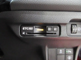 ETC付。高速道路の料金所はキャッシュレスで通過です。サービスエリア等にあるスマートインターの出入りも利用可能でとっても便利。ご納車後すぐにお使い頂けるようセットアップしてのお渡しとなります。