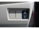 【横滑り防止装置】ドライバーの安全運転をアシストしてくれる装備が充実しています☆ドライバーの不安を安心へと変えてくれますね。