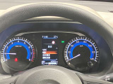【メーター】メーター内のカラーディスプレイには運転をサポートするさまざまな情報を表示!